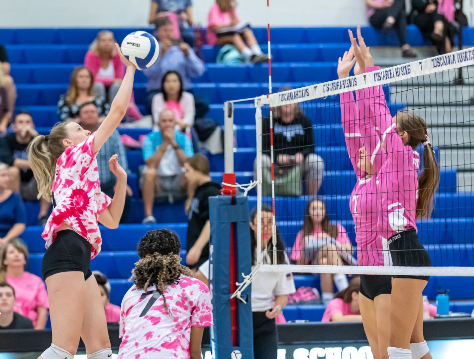 THS v BRHS dig pink_6.jpg